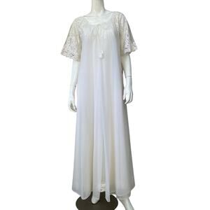 Vintage Nightgown & Peignoir Set White Nylon Maxi Length 1960’s Medium